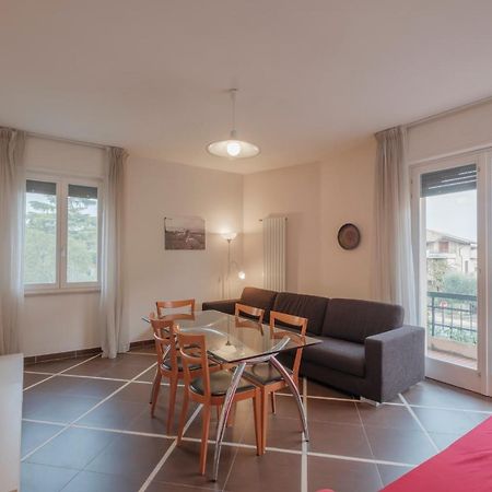 Aura Home Sirmione - 2 Bedrooms Apartment Exterior photo