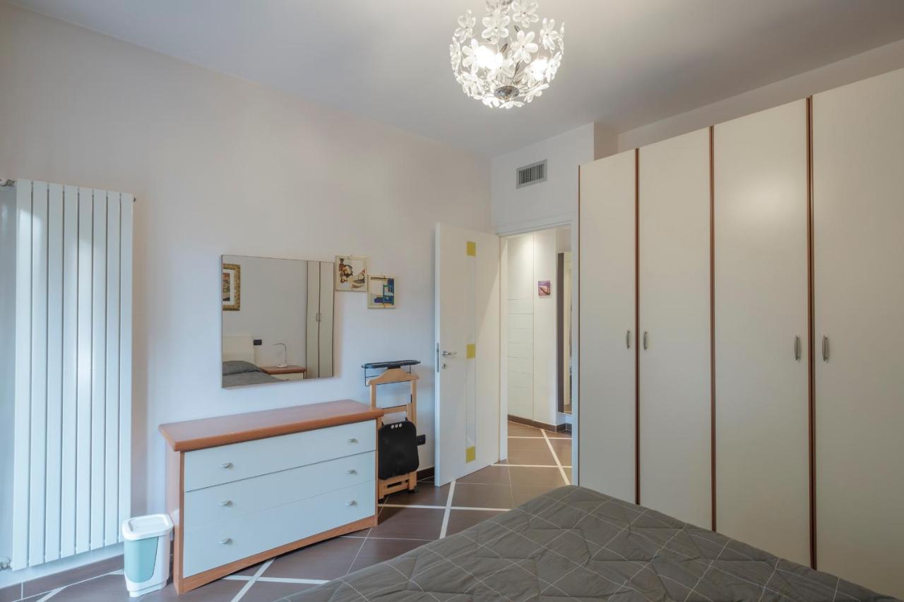 Aura Home Sirmione - 2 Bedrooms Apartment Exterior photo